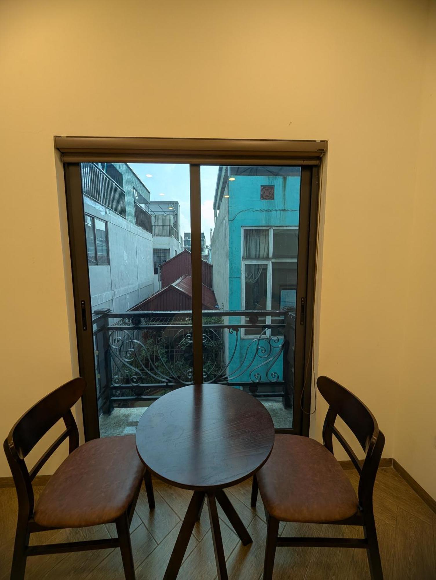 Era Apartment 158 Nguyen Khanh Toan Hanoi Exterior photo
